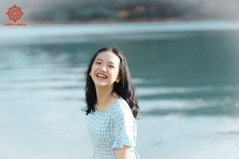 nằm mơ thấy em vợ đánh con gì